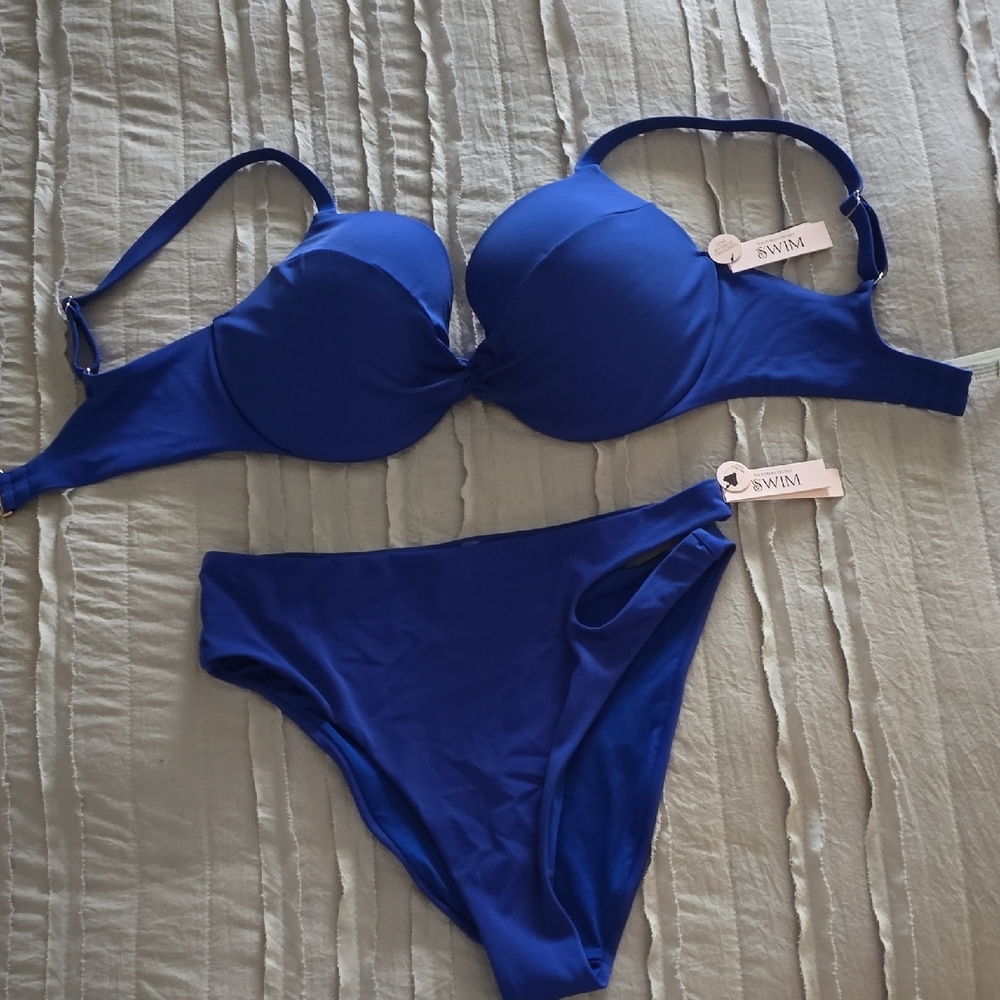 Victoria's Secret Underwire Blue Bikini Set